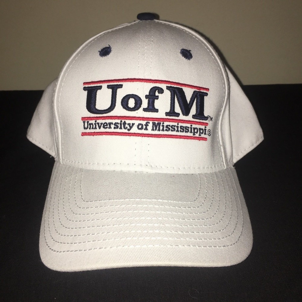 OLE MISS snapback NWT